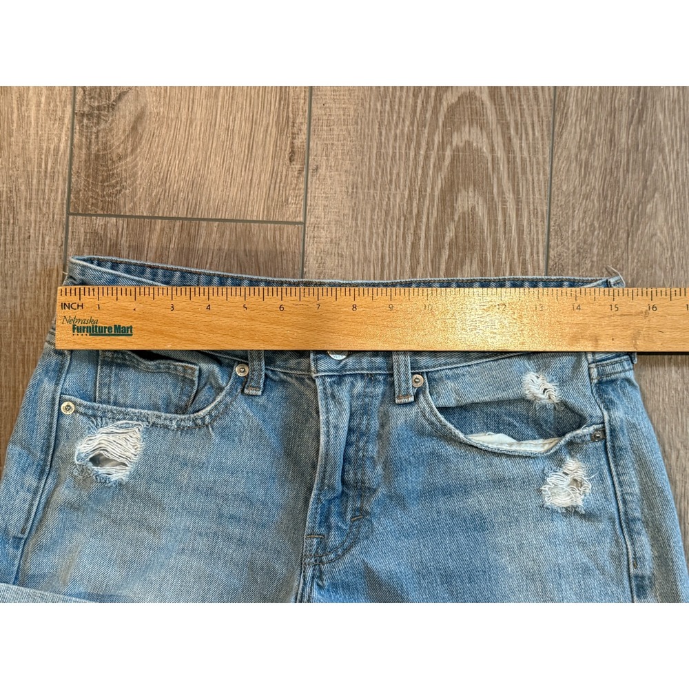 Lucky Brand Womens Distressed Denim Shorts Light Wash Raw Hem Size 6 28 Mid Rise - Picture 3 of 9
